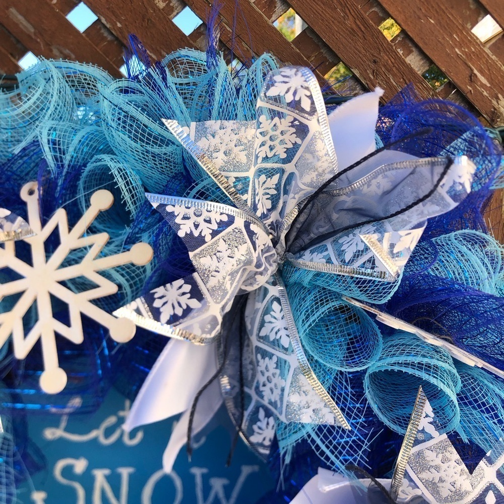Handmade Let it Snow Snowflake Wreath - Picture 4 of 8